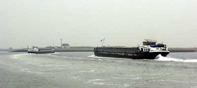 Barges take the short cut through south Beveland to the Westerschelde