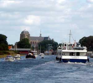 Following a trip boat to the stop lock at Veere