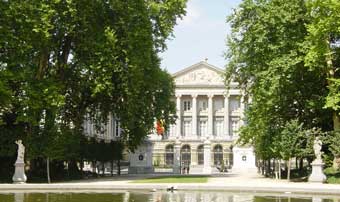 Brussel's parliament building from  Parc de Bruxelles