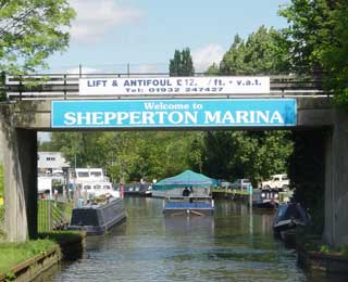 The entrance to Shepperton marina