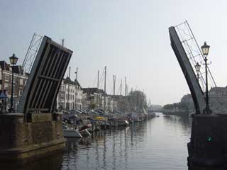 The Spijkerbrug lifts on the half hour to allow access to the De Arne Yacht Haven