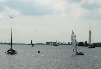Yachts enjoying the open sailing on the Heegermeer