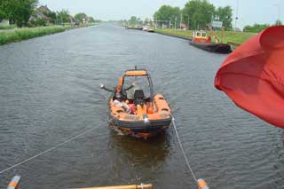 On the Noordhollandsch Kanaal with a damsel in tow